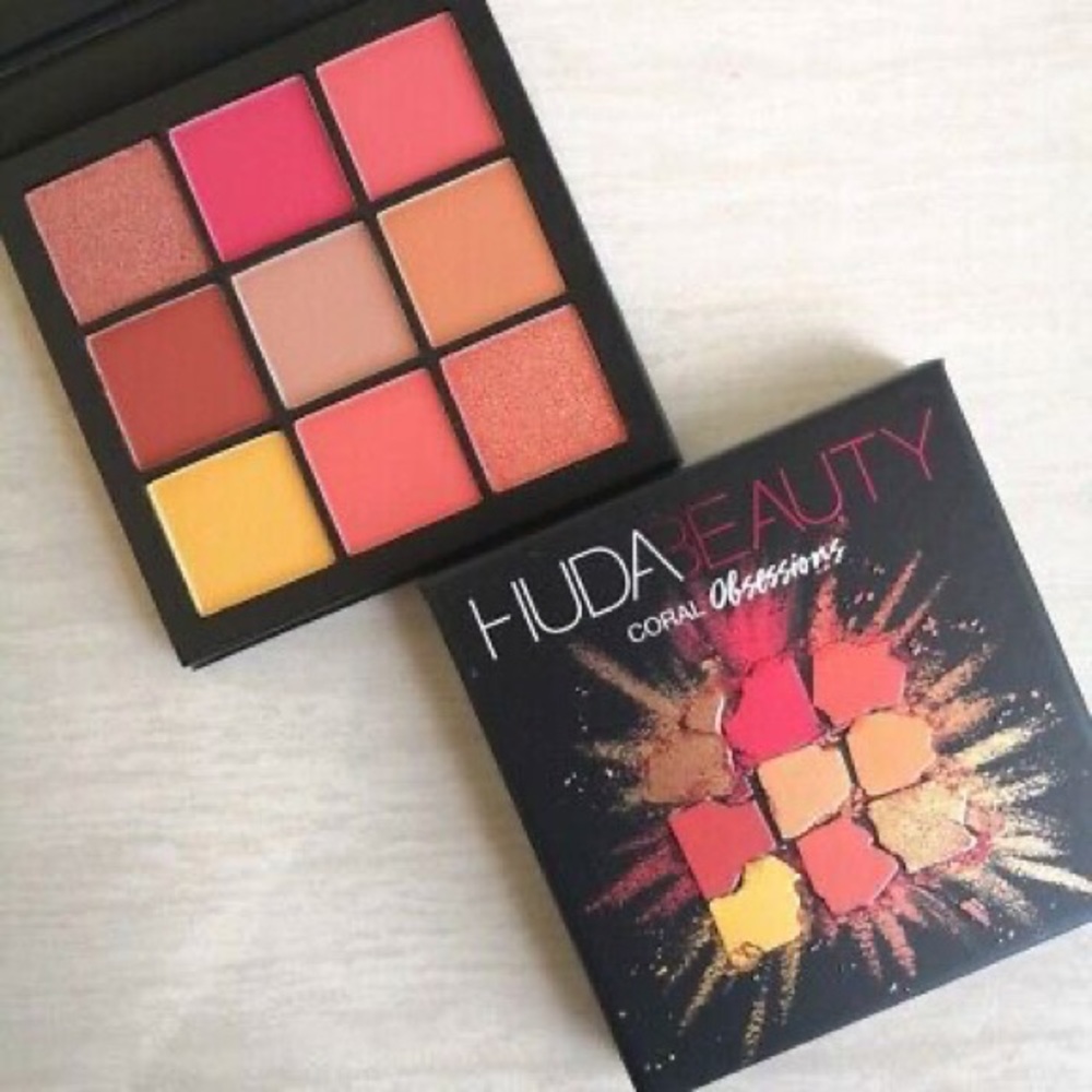 Huda Coral Obsessions Palette